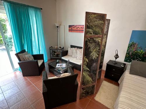Beacon Hill Apartment | Pet-Friendly 1-Bed Studio in Simpson Bay - Beacon Hill
