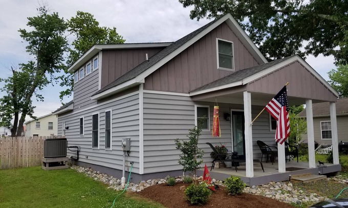 St. Michaels Cottage | Charming 1-bedroom cottage in downtown Saint Michaels