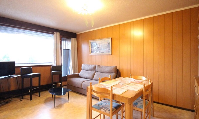 Mont-Dore Apartment | Cozy Apartment Le Mont-Dore: Perfect for Families & Pets