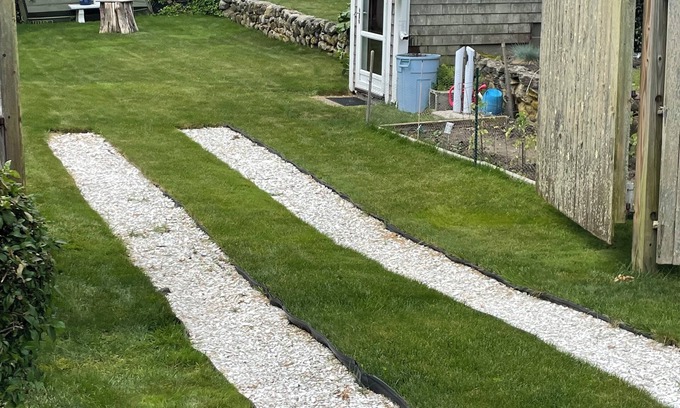 South Duxbury Apartment | Charming 1-bedroom apartment in Duxbury Standish Shores near private beach.