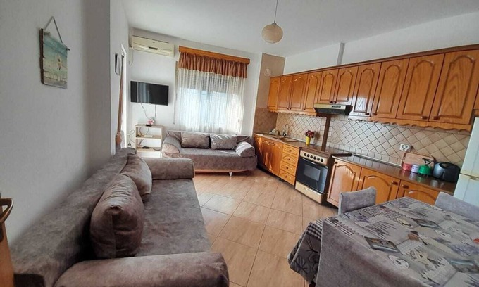 Durres Apartment | Charming 1-bedroom apartment in lovely Durrës with SEA VIEW,AC, WiFi
