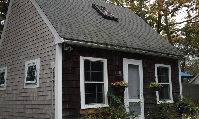 West Hyannisport Cottage | Cozy 1 Bedroom Cottage with Ocean View Near Craigville Beach