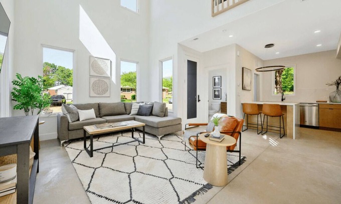 University Park Condo | Charming 1-bedroom condo in awesome Raleigh with AC