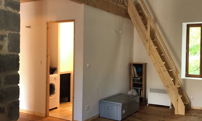 Sisteron House | Charming 1-bedroom house in quiet area of Sisteron with WiFi