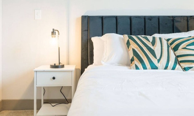 Zionsville Apartment | Tranquil 1-Bedroom Retreat with Pool in Zionsville