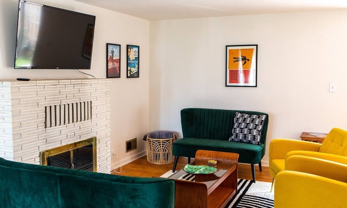 Baker City House | Discover a 1950s Time Capsule Near Downtown Baker City