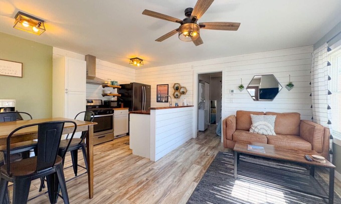 Spearfish Apartment | Stylish 1BR Downtown Apartment | Guest Rated: 9.8/10