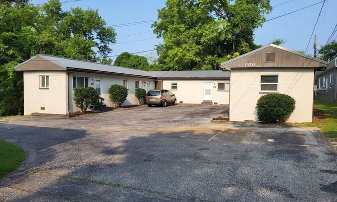 Cookeville Apartment | Cozy Cityscape 1 BR Efficiency Near TTU & Downtown