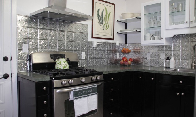 Lawrenceville House | Exceptional 2 Bedroom '20s House in Lawrence Village