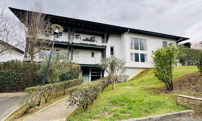 Cambo-les-Bains Apartment | Pet-Friendly Apartment in Cambo-les-Bains: 10/10 Rated Stay