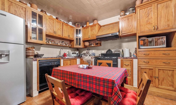 Cuajimalpa House | Charming 2-Bedroom Retreat | Lomas de Bezares, 2 Bedrooms