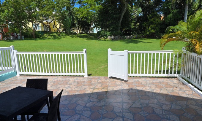 Orange Bay House | Charming 2-bedroom beach house with WiFi, AC in beautiful Negril