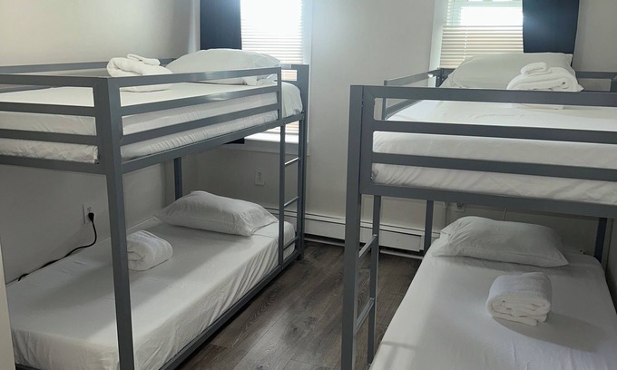 West New York Apartment | Charming 2-bedroom apartment in lovely West New York with AC