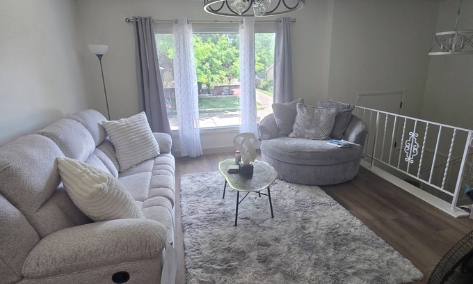 Davenport House | Charming 2 bedroom, 2.5 bath, for your peace and tranquil temporary living