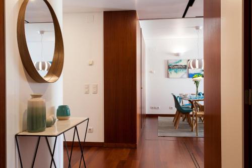 Santos Apartment | Modern 2-Bedroom Apartment in City Centre with Breakfast