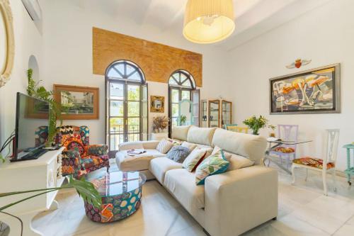 San Roque Apartment | Stylish 2 Bedroom Apartment with Terrace in Seville Center