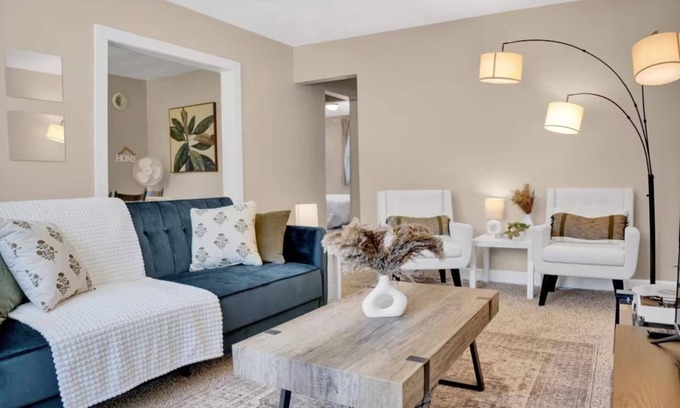 Belleville House | Charming 2-bedroom house in amazing Belleville with AC, WiFi