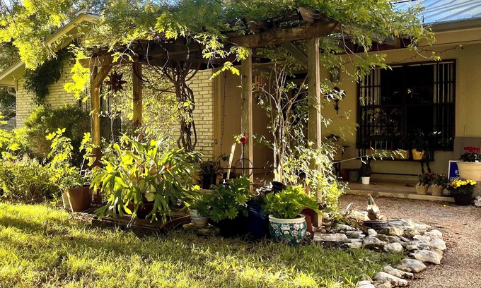 Austin House | Charming 2-bedroom home in south Austin n