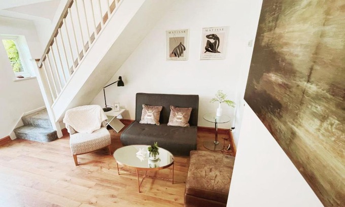 Buckingham House | Cozy Buckingham House with Garden, Parking & Pet Friendly
