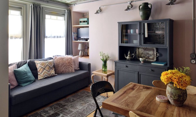 Balat House | Charming 2-bedroom house with WiFi and AC in vibrant Istanbul
