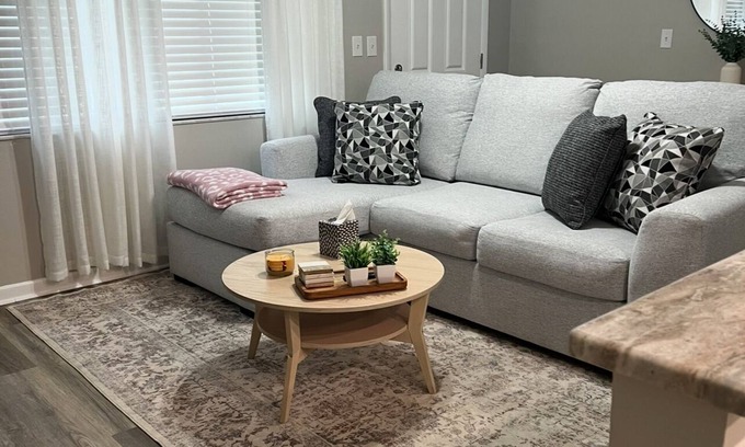 Dunedin House | Charming 2-bedroom house with WiFi, AC in lovely Dunedin.