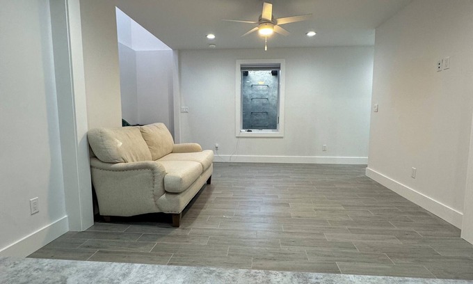 East Quogue Apartment | Charming 2-bedroom apartment with AC, WiFi in delightful East Quogue