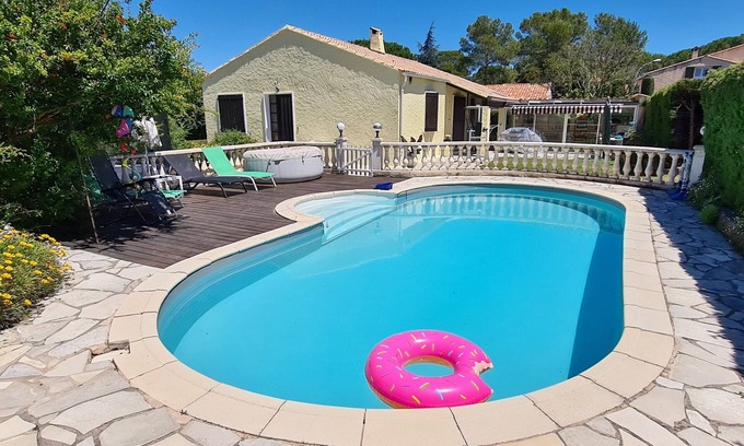 Frejus Apartment | Cozy 2-Room Apartment with Pool Near Estérel in Provence