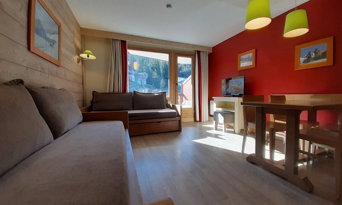 La Perriere Apartment | Charming 2-room central apt, south balcony, parking, pets allowed