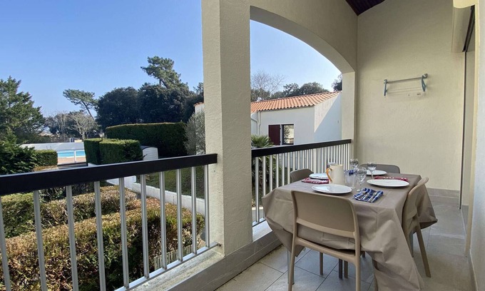 Dolus-d'Oleron Apartment | Cozy Apartment in Dolus-d'Oléron with Pool & Spa Access