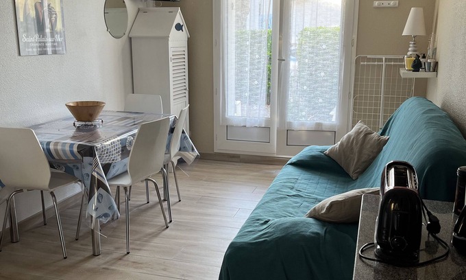 Vaux-sur-Mer Apartment | Elegant 2-Room Retreat with Private Pool in Vaux-sur-Mer