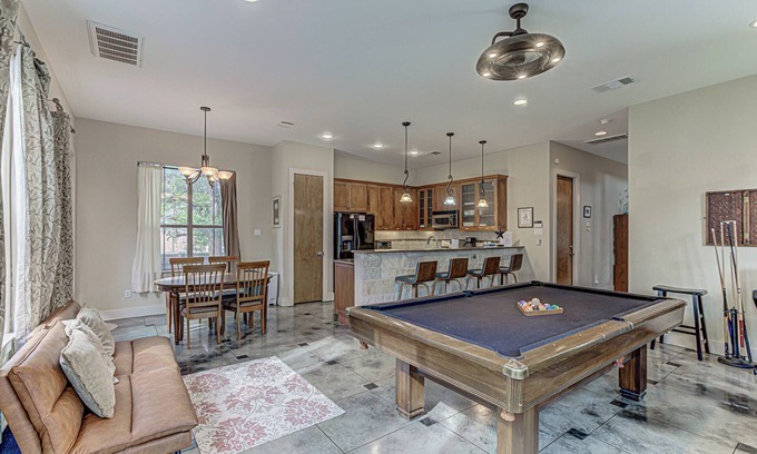 Rosedale House | Charming 2BD w/Billiards, Near Lady Bird Lake & DT