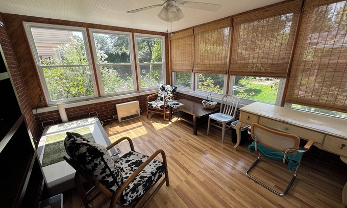 Grosse Pointe Apartment | Charming 3-bedroom apartment in serene Grosse Pointe Park, close to lake