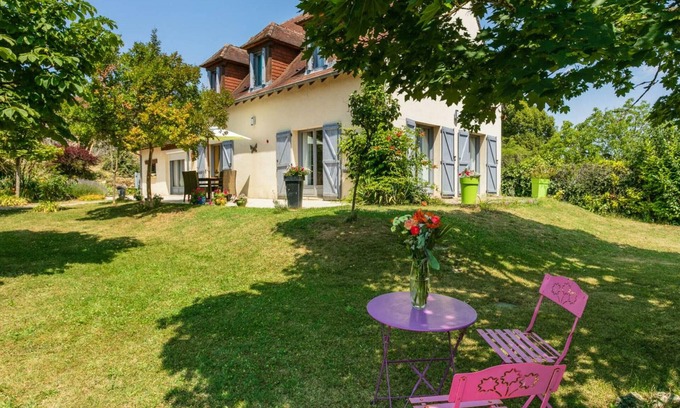 Saint-Cybranet Cottage | Gite Saint-Cybranet: Comfortable Stay with Private Pool