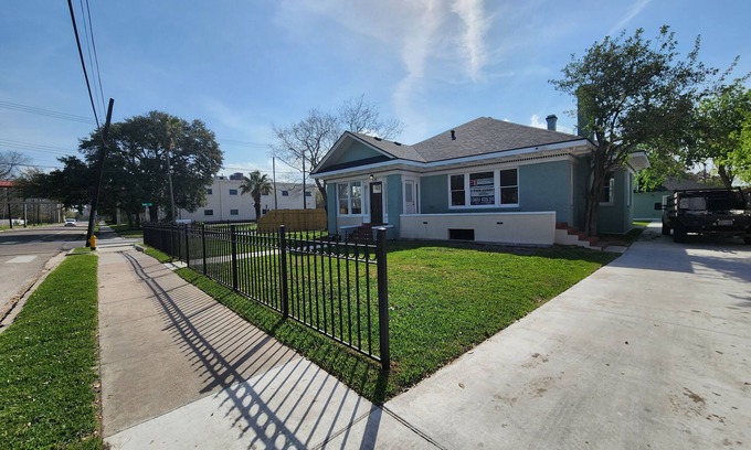 Central City House | Charming 3-bedroom house in downtown Corpus Christi
