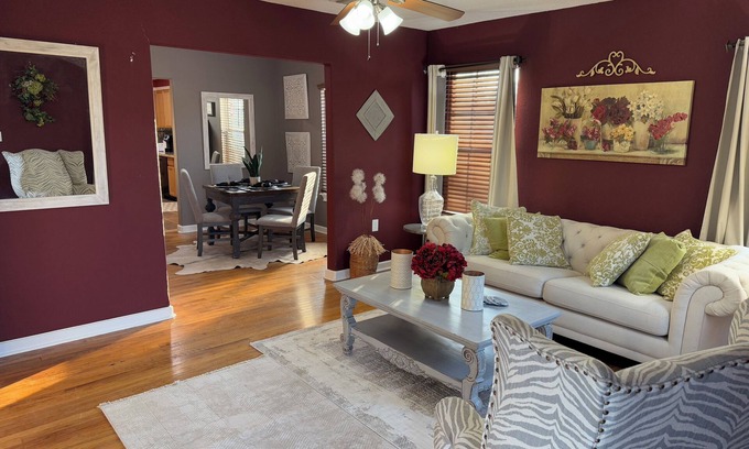 Wichita Falls House | Charming 3-bedroom house with cozy outdoor space in Wichita Falls