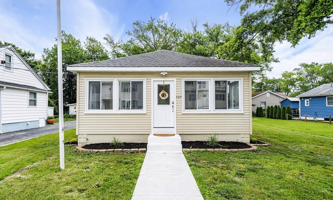 Ocean Gate House | Stylish 3-Bedroom Ocean Gate Home: Walk to the Beach