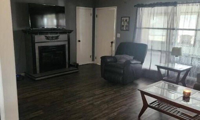 Wapakoneta House | Cozy 3-Bedroom House in Inviting Wapakoneta with WiFi