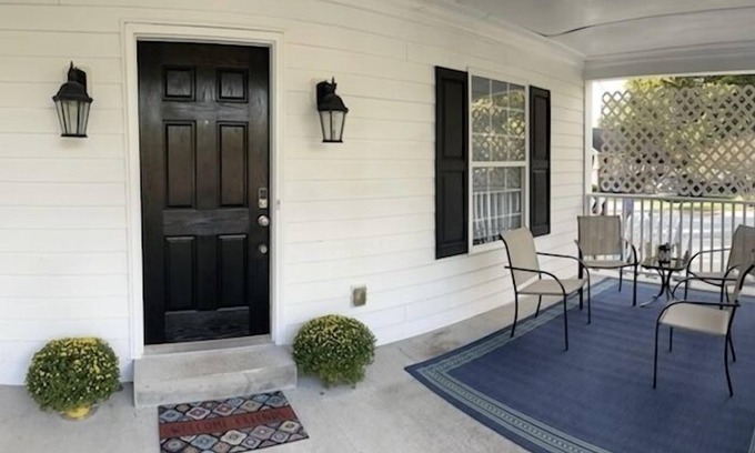 Rosewood House | Pet-Friendly 3 Bedroom Home Near Downtown Columbia