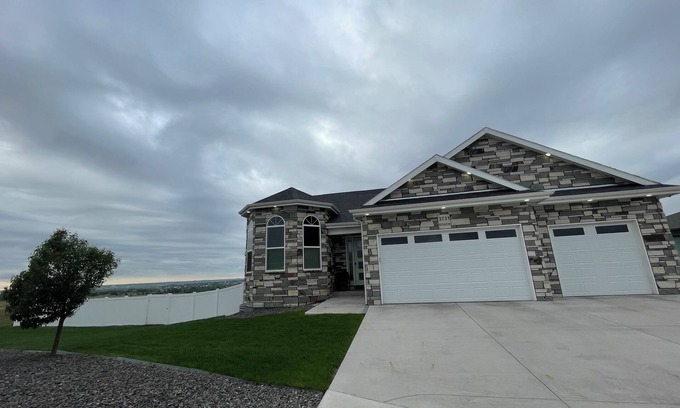 Ranchettes House | Charming 3-bedroom house in Cheyenne with WiFi, AC. Breathtaking views/sunsets!
