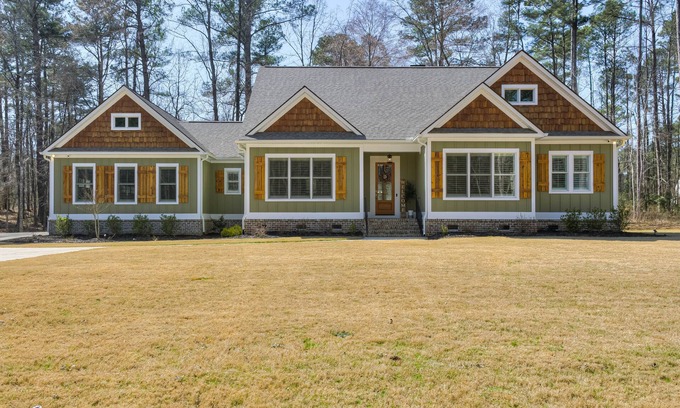 Appling House | Inviting 3-Bedroom Getaway in Appling with Outdoor Kitchen