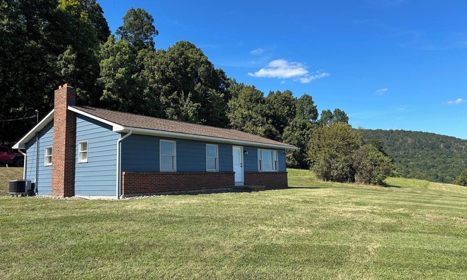 Julian House | Charming 3-bedroom house in scenic Julian with incredible views