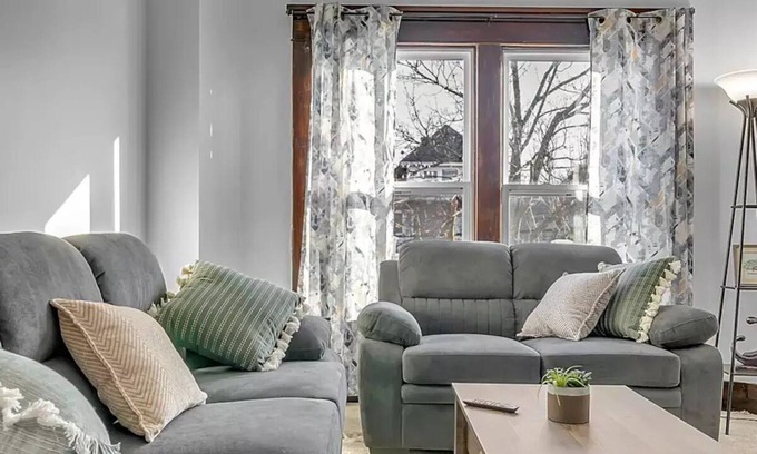 Buffalo House | Cozy 3-Bedroom Retreat in Family-Friendly South Buffalo