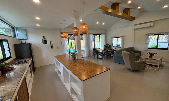 Hin Hong Villa | Charming 3-bedroom villa with AC and WiFi in Koh Phangan