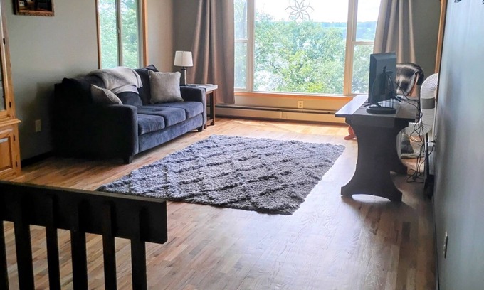 Long Prairie House | Charming 3-bedroom house on Lake Charlotte in Long Prairie