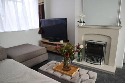 Underhill House | Family-Friendly 3-Bed Home in High Barnet - Rated 9/10