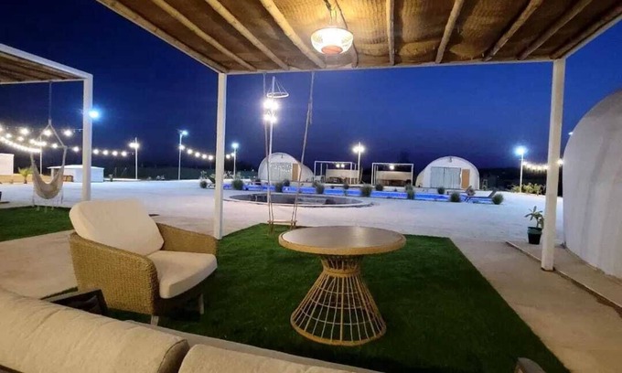 Ras Al Khaimah House | Charming 4-bedroom barn with AC and WiFi in peaceful Ras Al Khaimah