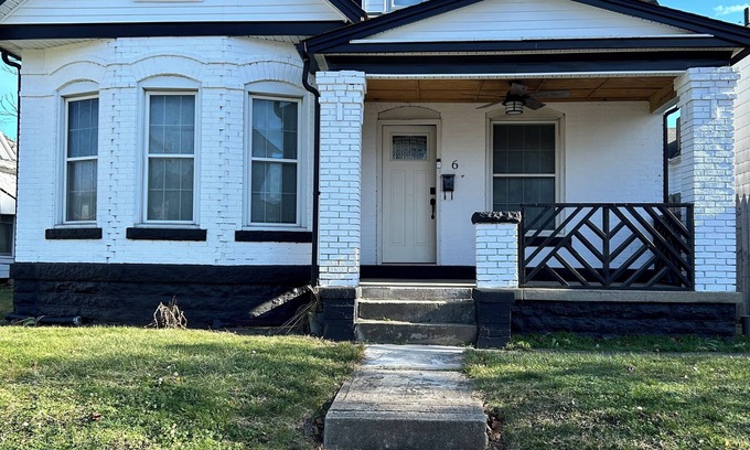 Dayton House | Charming 4-bedroom house with AC and WiFi in delightful Dayton