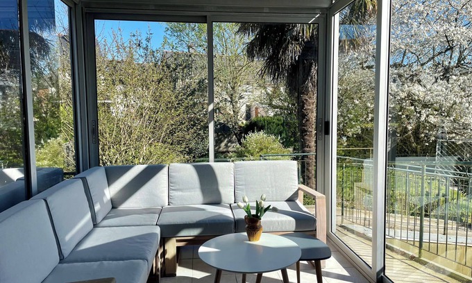 Bruz House | Charming 4-bedroom house with garden, close to shops and bus stop