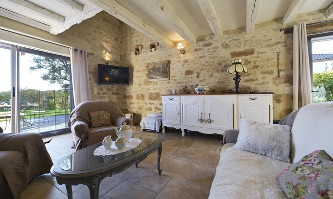 Aynac Cottage | Idyllic Cottage with Private Pool Near Rocamadour, Rated 9.8
