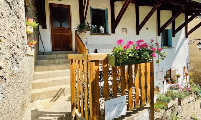 Venosc House | Cozy 5-Person Apartment in Venosc - Les Deux Alpes